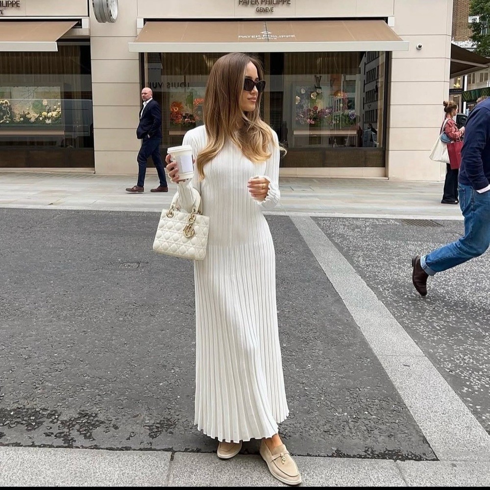 DISSH ADA White Long Sleeve Pleated Midi Dress